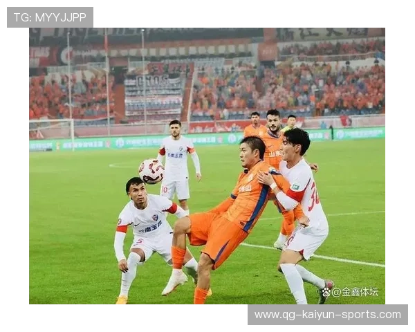 中超青岛队外援力量训练全新升级,助力冲击更高荣耀 中超青岛队外援力量训练全新升级,助力冲击更高荣耀